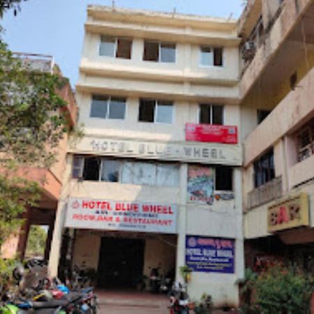 Hotel Blue Wheel,Bhubaneswar Eksteriør billede