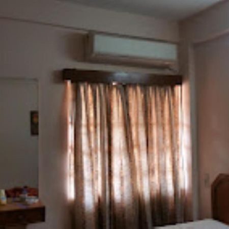 Hotel Blue Wheel,Bhubaneswar Eksteriør billede