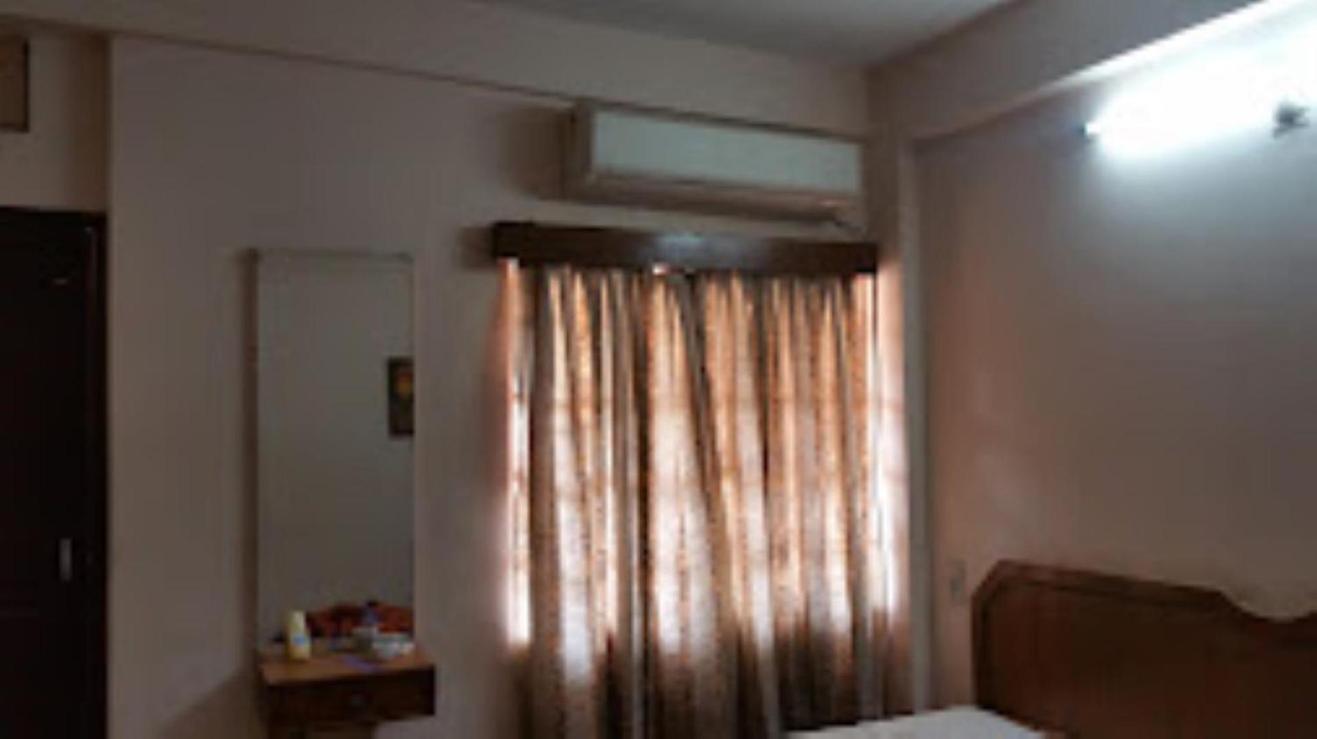 Hotel Blue Wheel,Bhubaneswar Eksteriør billede